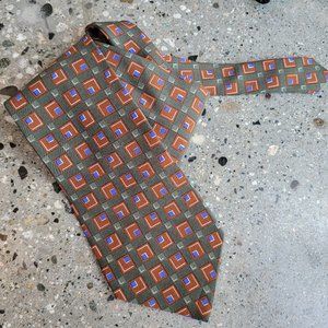 Geoffrey Beene 100% silk Tie